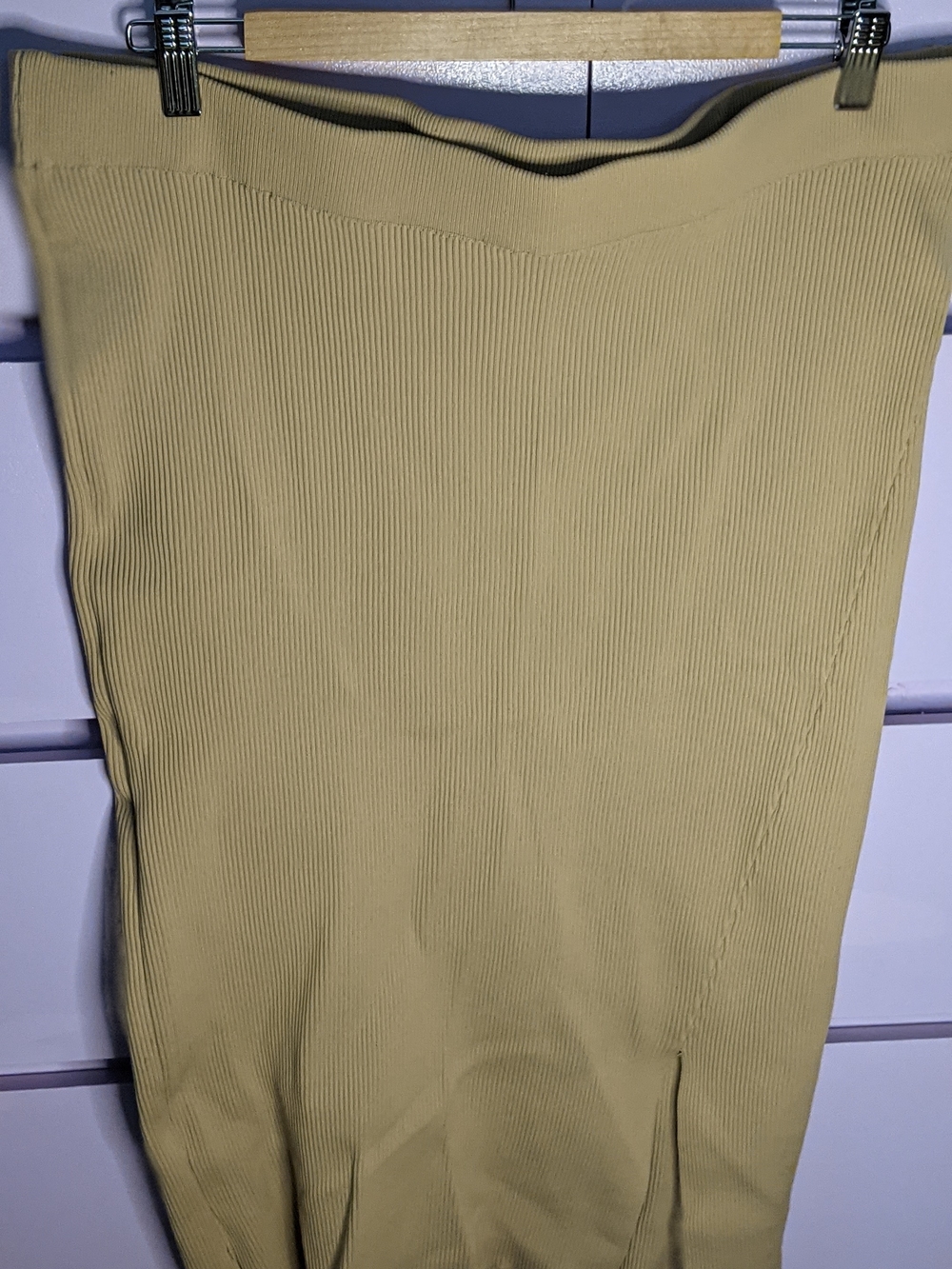 Women’s Ribbed Pencil Skirt in Light Olive